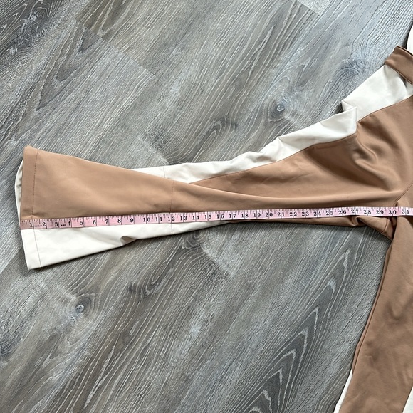 ASOS 4505 Ski & Snow Tan & Off White Jumpsuit With Pouch Size U.S. 4 - Picture 6 of 6